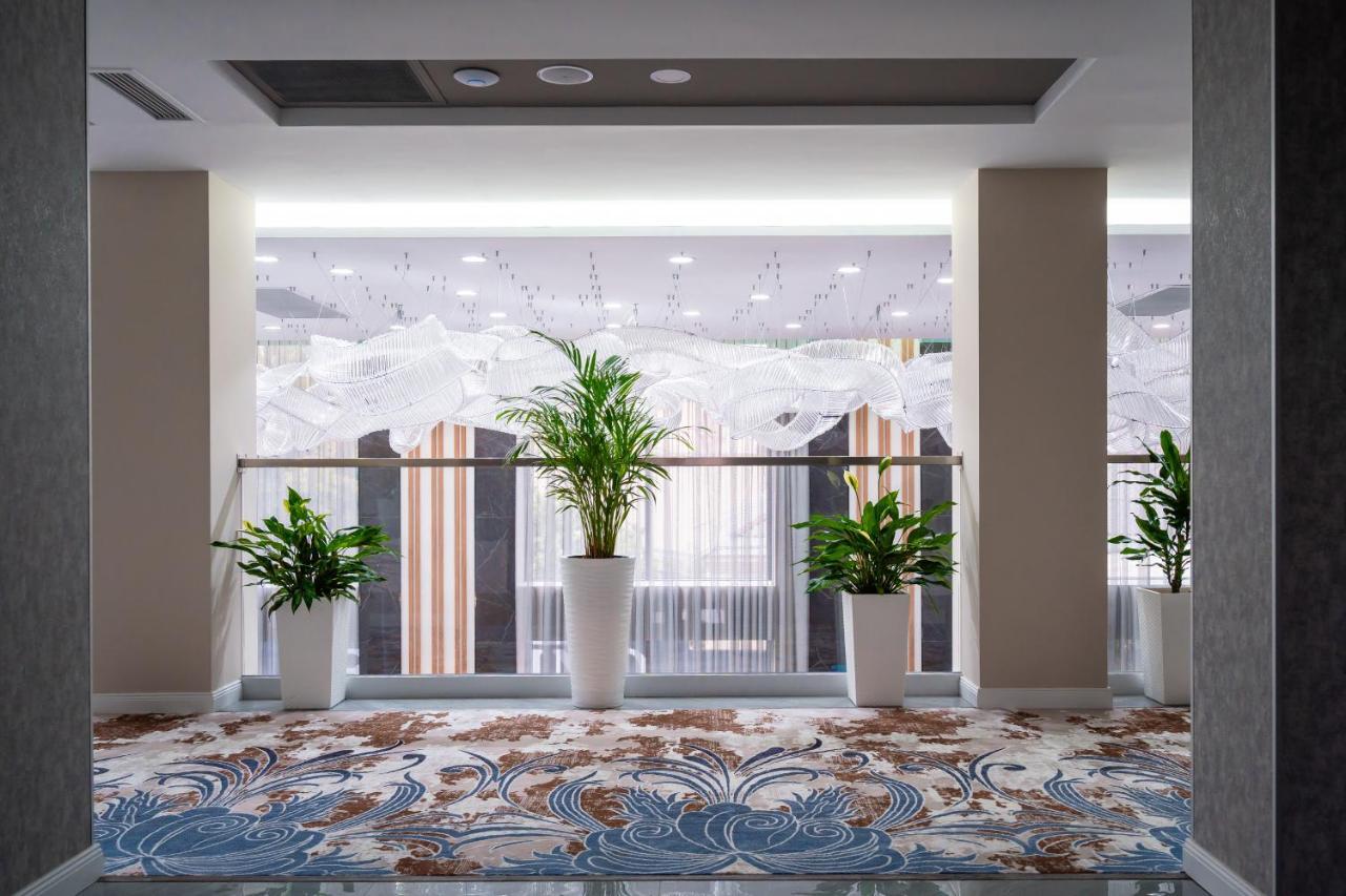 Cosmopolitan Hotel Chimkent Extérieur photo