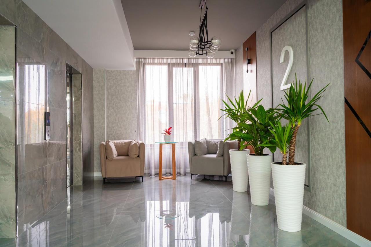 Cosmopolitan Hotel Chimkent Extérieur photo